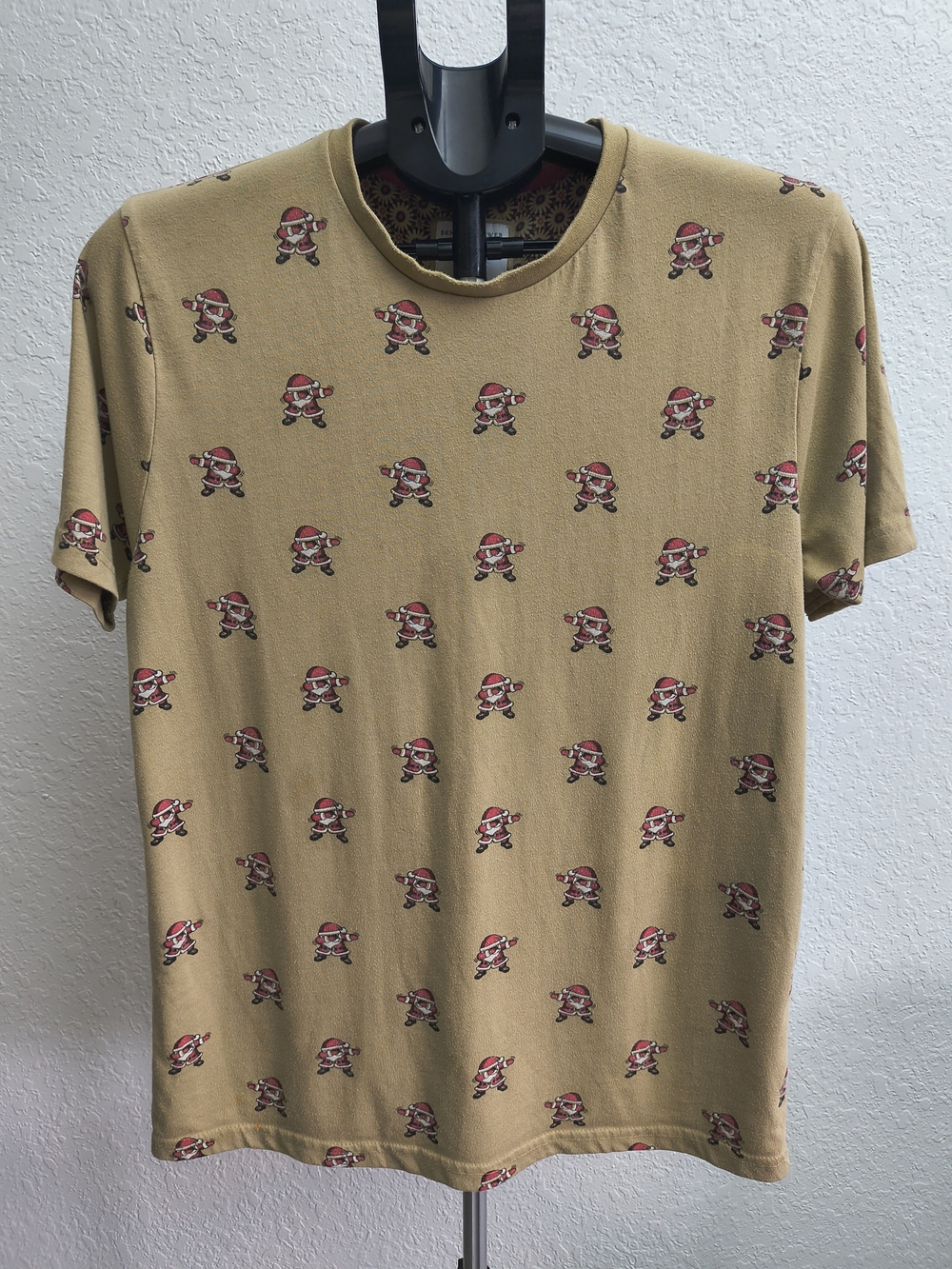 Denim & Flower Tan Short-Sleeve Tee with Red All-Over Print